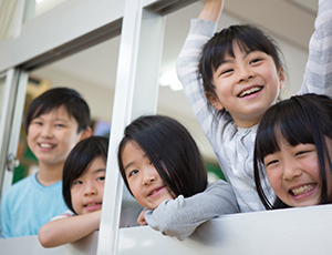 お子様の近視抑制治療